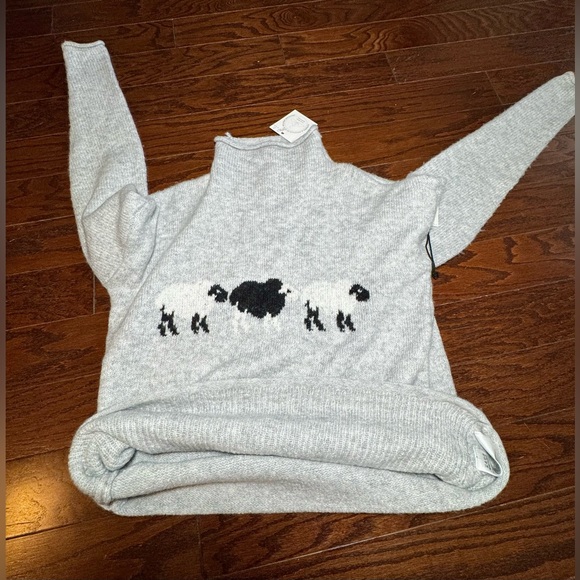 Gray Sheep Pattern Sweater - Picture 8 of 8